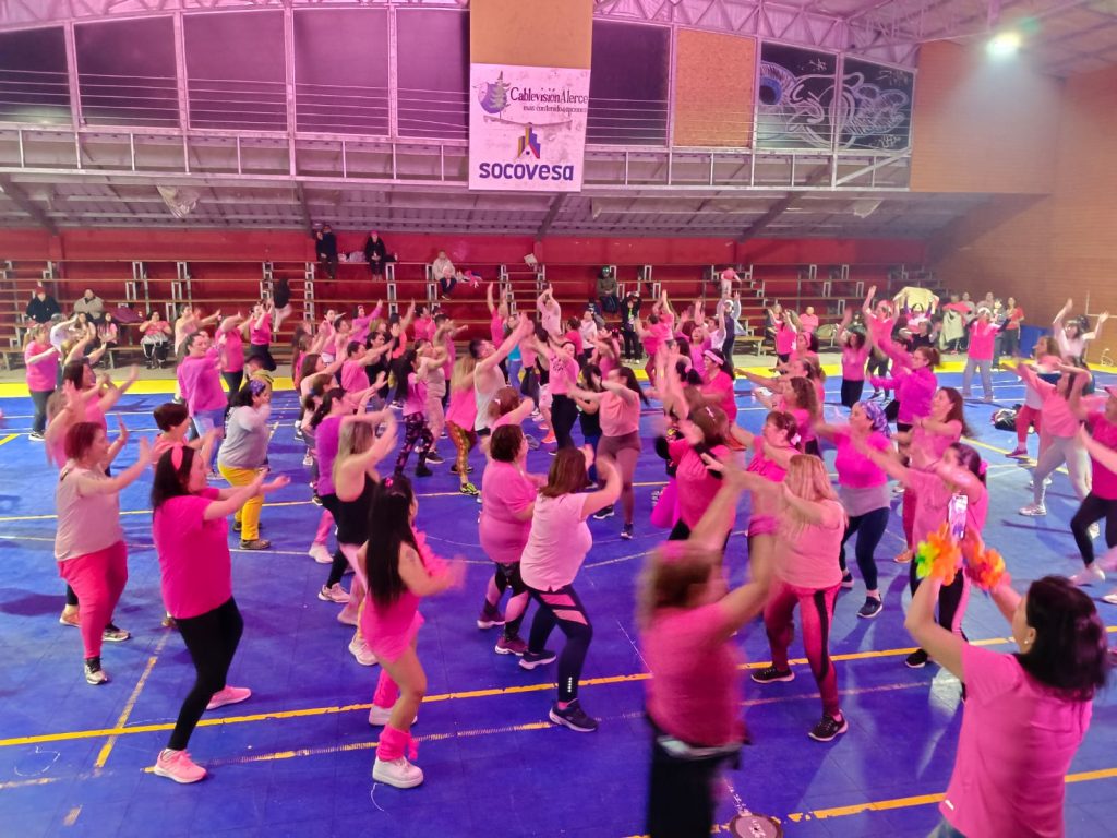 fiesta de zumba en rosa 2023