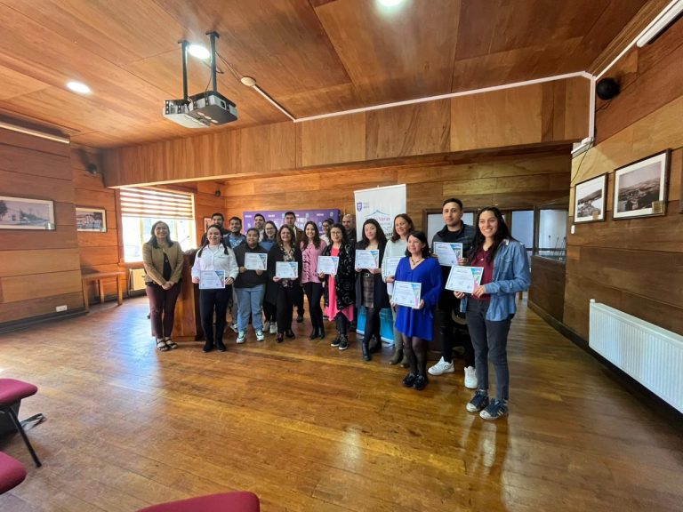 Municipalidad de Puerto Varas certificó a 38 trabajadores del rubro